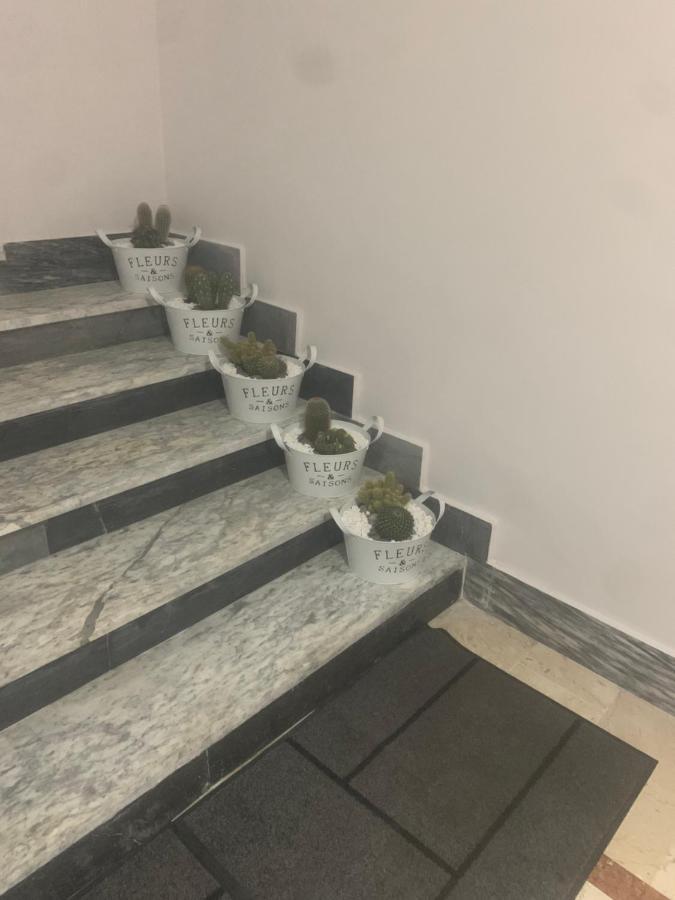 Le Stanze Di Dalia Crotone Exterior foto
